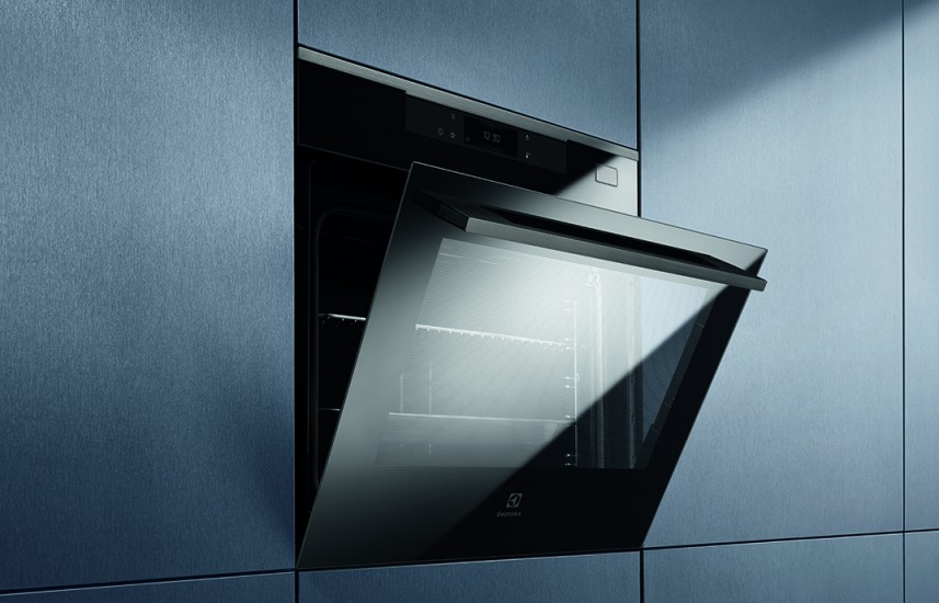 Nekompromisní elegance – Electrolux Pure Black