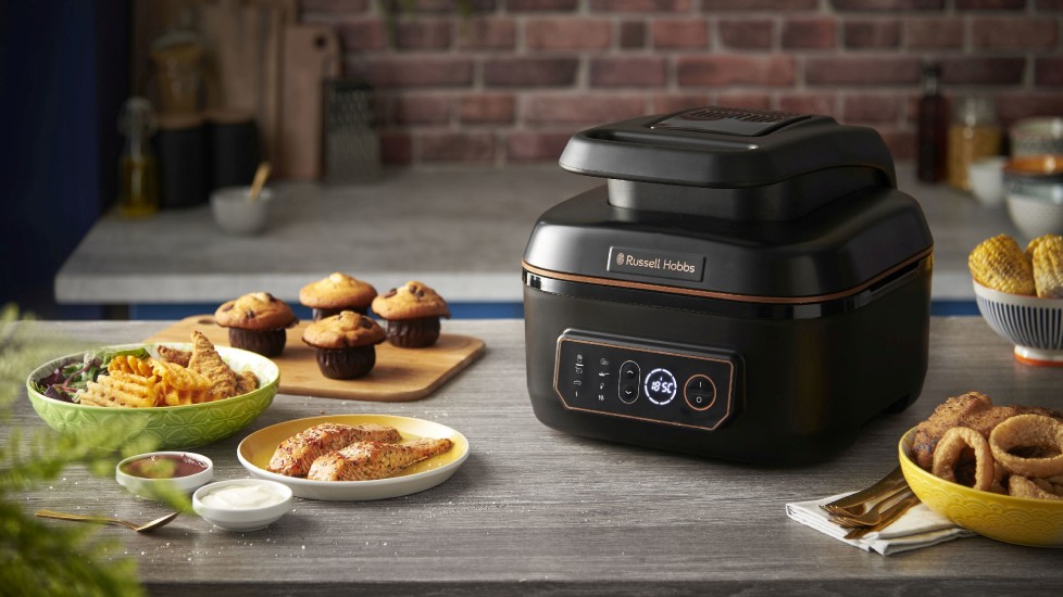 Testování nové horkovzdušné fritézy Russell Hobbs podpořilo její uvedení na trh