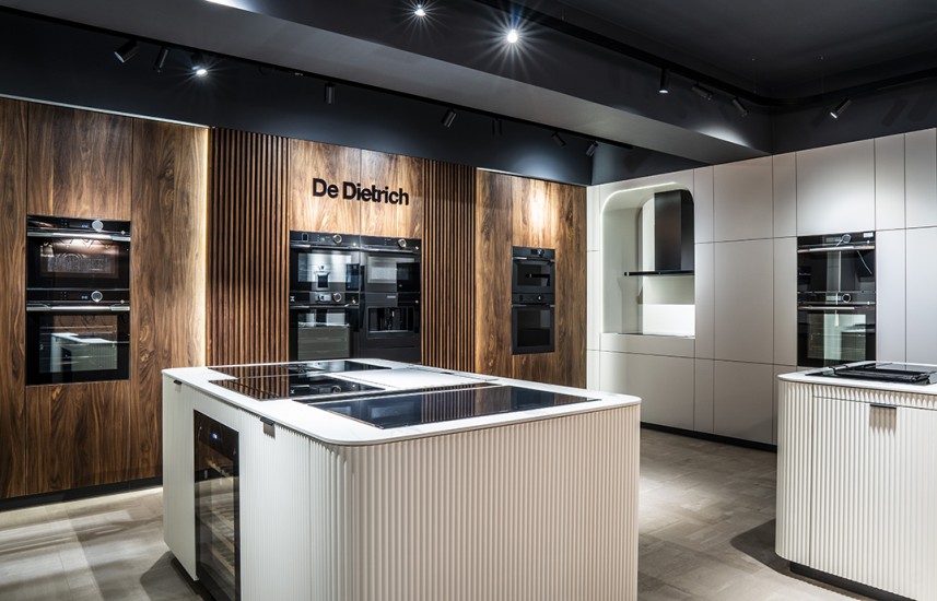 De Dietrich Amplify – Nová dimenze flexibility a inteligence v indukčním vaření
