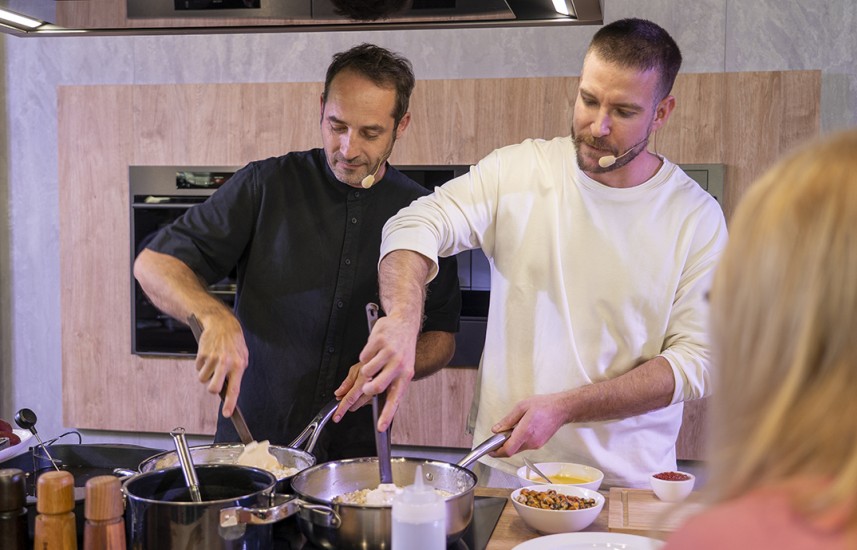 Značka Asko uvedla na český trh novinky z IFA. Trouby pečou s přesností na 1 °C