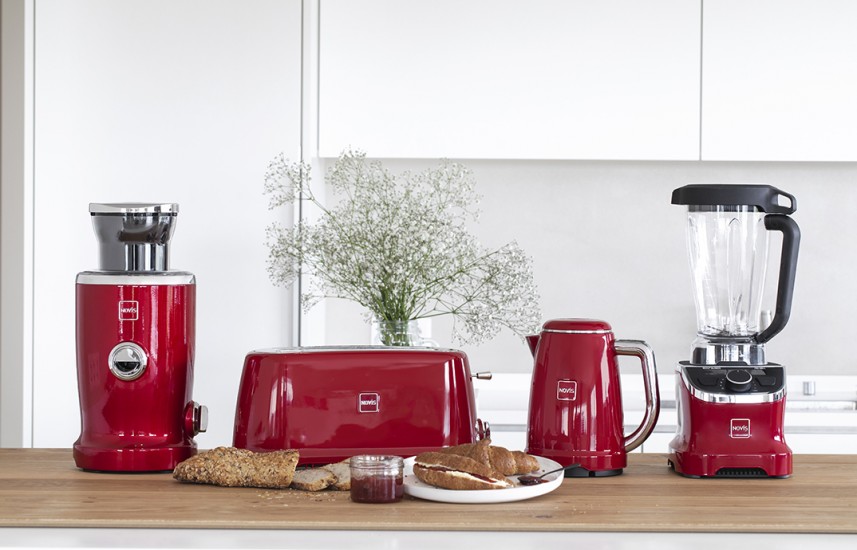 Návrat švýcarské preciznosti. Značka Novis míří znovu na český trh s revolučními odšťavňovači, mixéry a snídaňovými sety