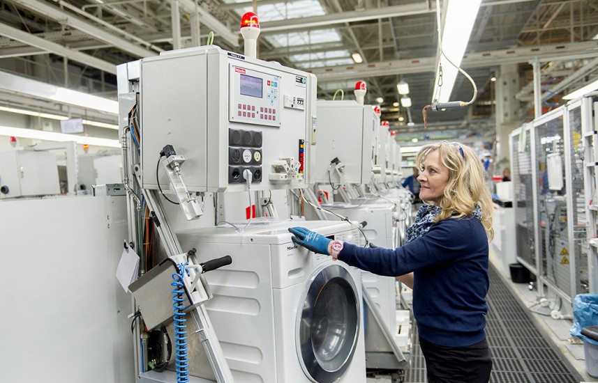 Evropští výrobci spotřebičů varují před úpadkem produkce na starém kontinentu. Cítí se opomíjeni